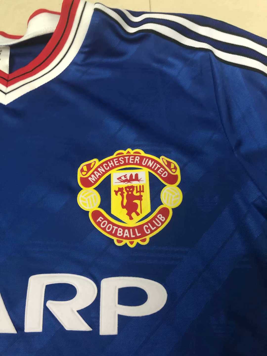 1986/1987 Manchester United Retro Away Blue Long Sleeve Men Soccer Jersey Shirt